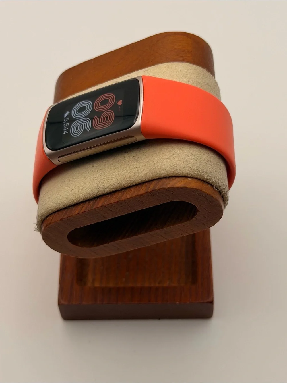 Fitbit Charge 6, Excellent, Charger Included, Tested, Latest Model, New Band